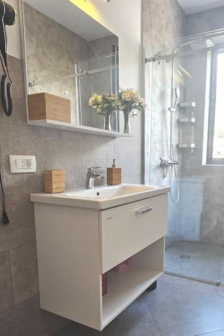 Modern Top Floor Sea View 3Br With Pools, Spa & Fitness Bečići Exterior photo